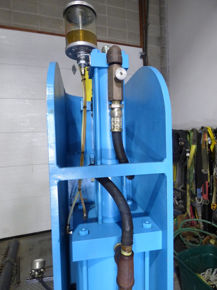 Air Hydraulics C-Frame Press 5.5 Ton Clean Machine