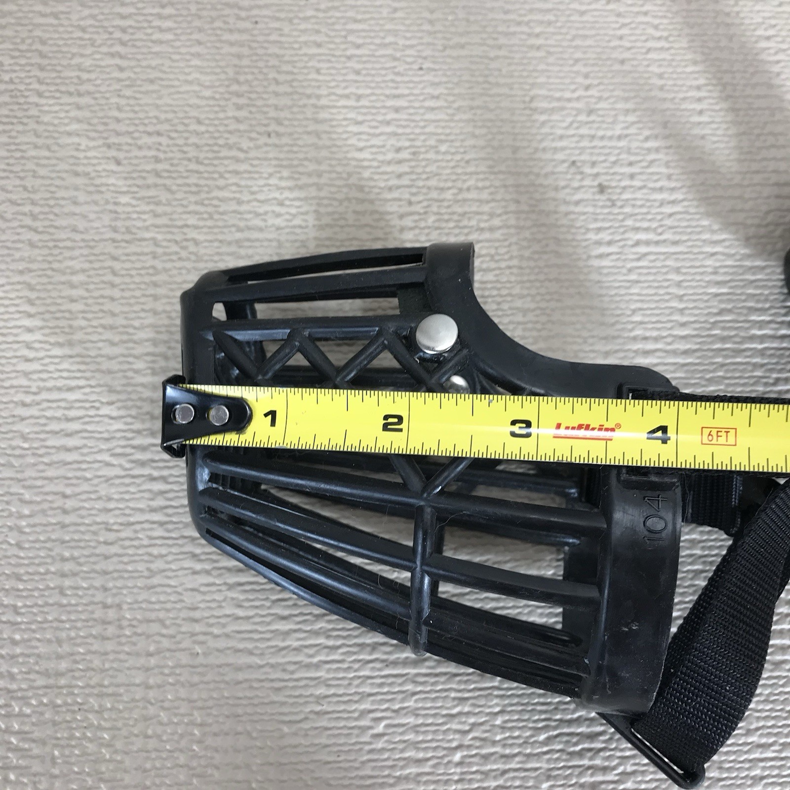 Dog Muzzle Basket Sz Medium Breathable Adjustable Plastic Black