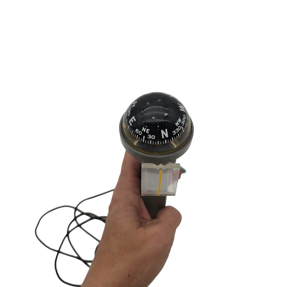 Davis Instruments Hand Bearing Compass With String On The End Illuminated