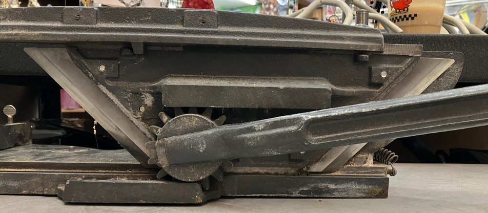 Grizzly G1690 Miter Trimmer