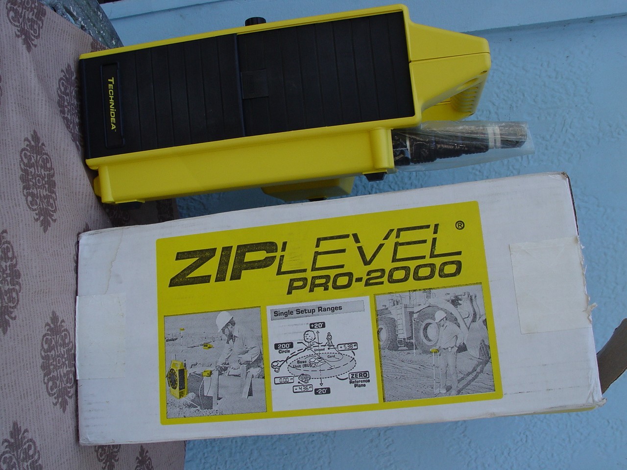 UNUSED Ziplevel PRO-2000 High Precision professional Altimeter laser level tool