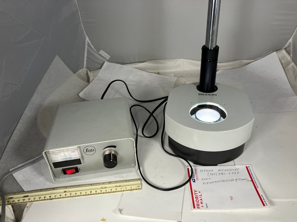 Wild  Microscope  transmitted light base Stand  with Leitz 0- 14v power supply