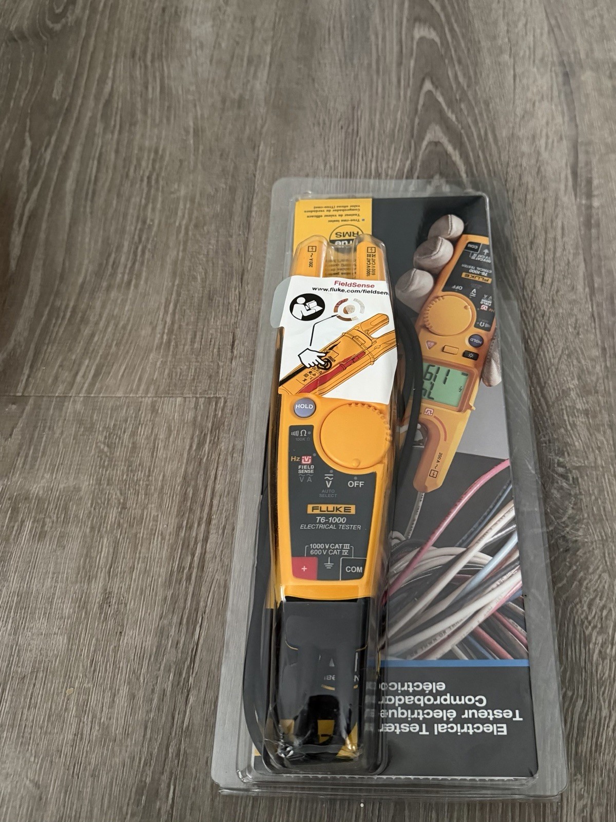 NEW Fluke T6-1000 Clamp meter ElectricalTester