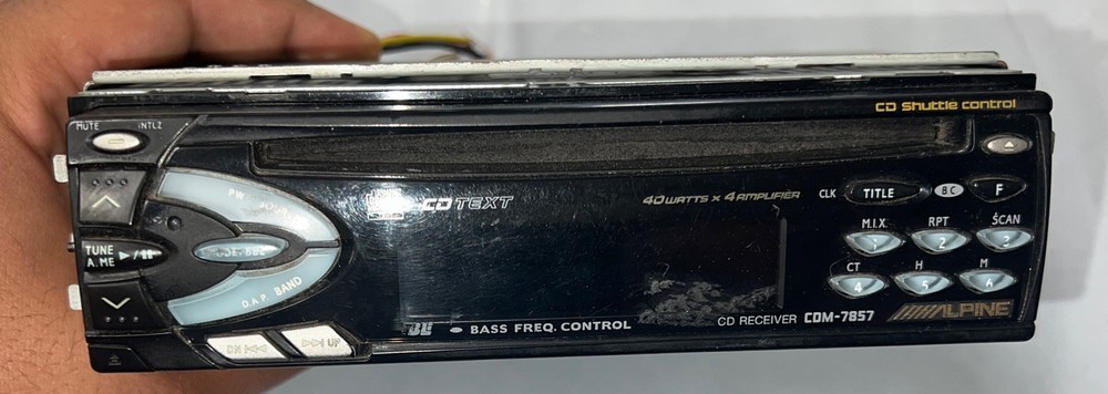 Alpine CDM-7857 Old School No Remote