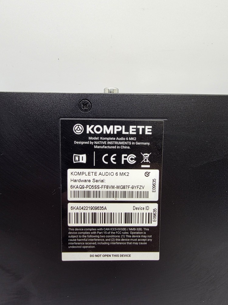 Native Instruments Komplete Audio 6 MK2 Interface With USB A Cable TESTED