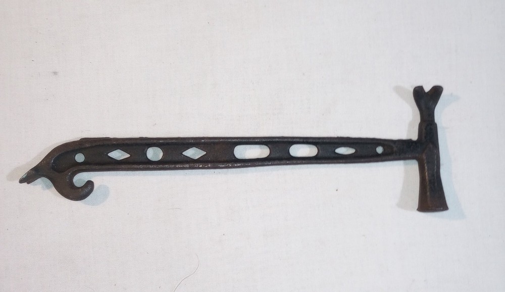 Antique vintage Excelsior carpet Hammer Multi-purpose Tool