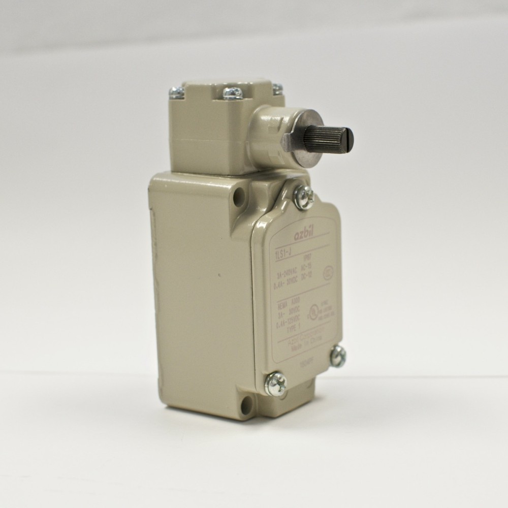 Azbil 1LS1-J limit switch, Roller Lever Type (Yamatake)