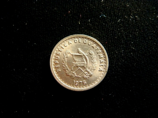 GUATEMALA. 5 CENTAVOS 1975. UNCIRCULATED.