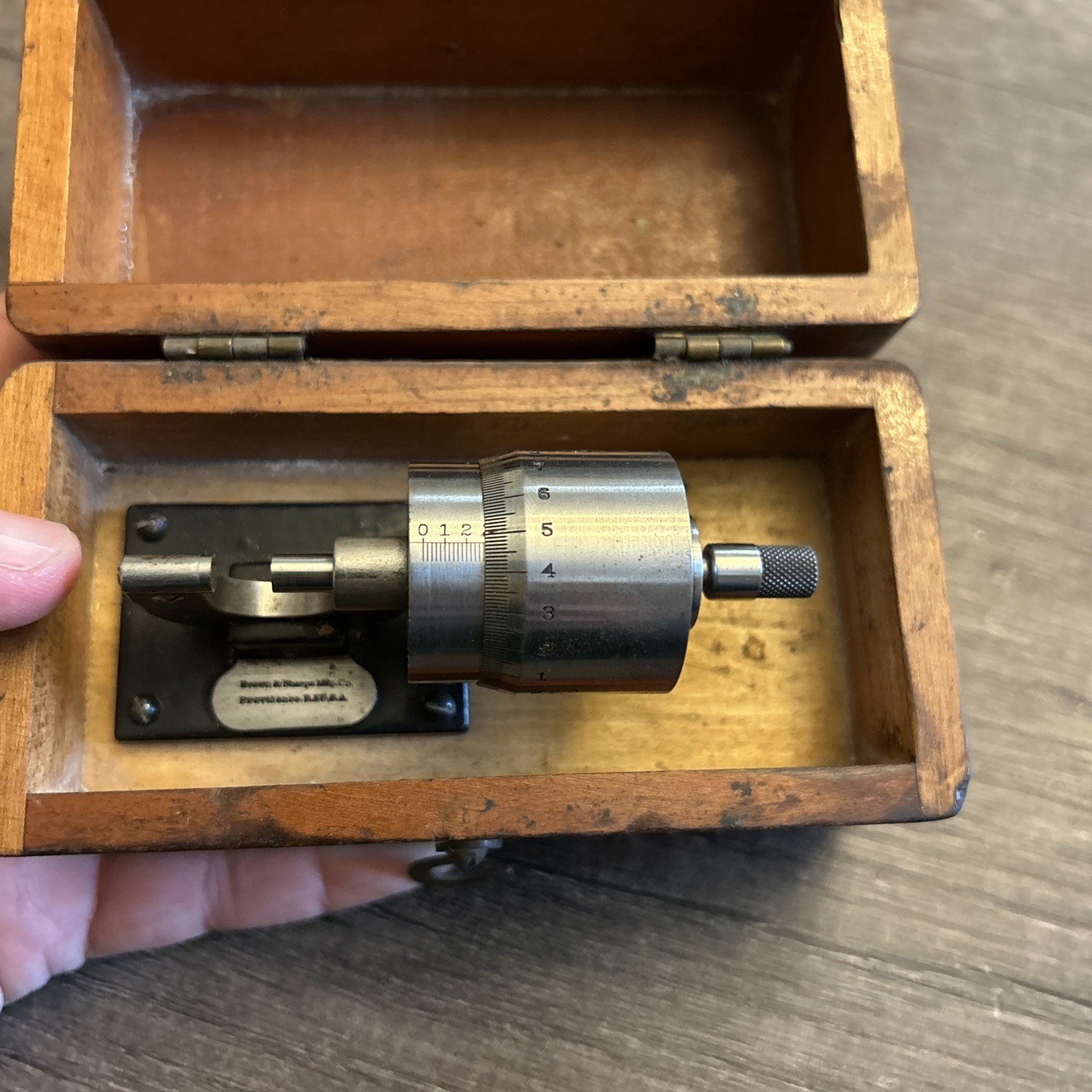 Vintage Brown & Sharpe Bench Micrometer with Wooden Box