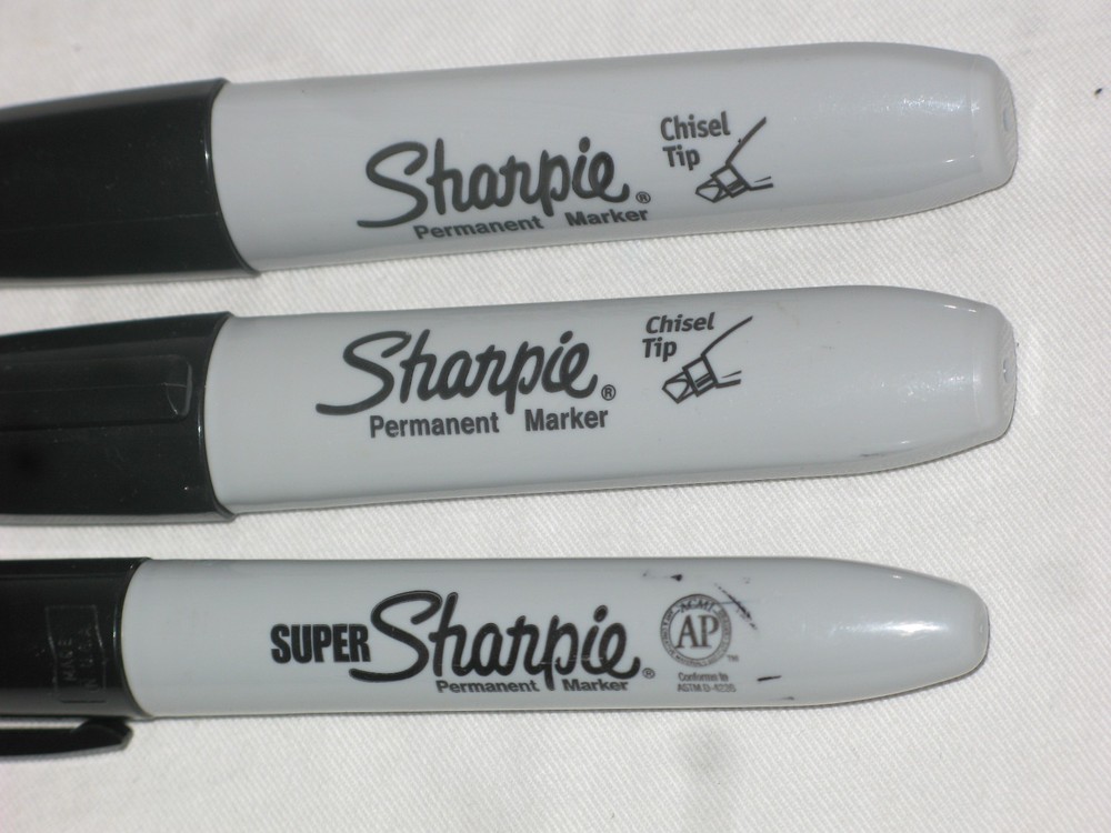 NEW Sharpie Black Markers Multi-Pack 24 pc with 2 x Chisel Tip + 1 Super Sharpie