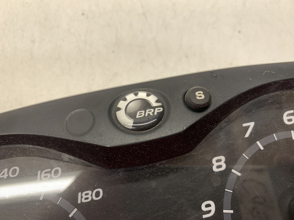 Speedometer - 2009 Skidoo Renegade 600