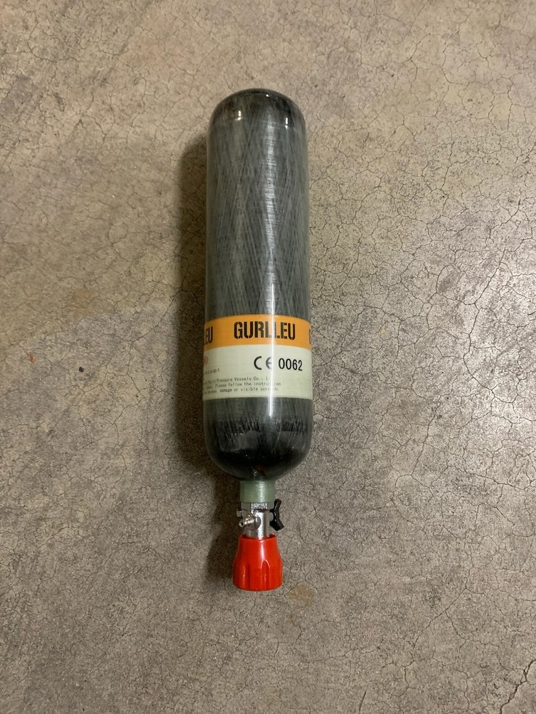 oxygen tank with bule case
