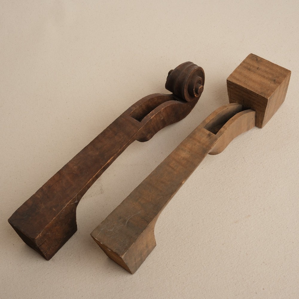 2 Old 4/4 Violin Scrolls Necks #VB272