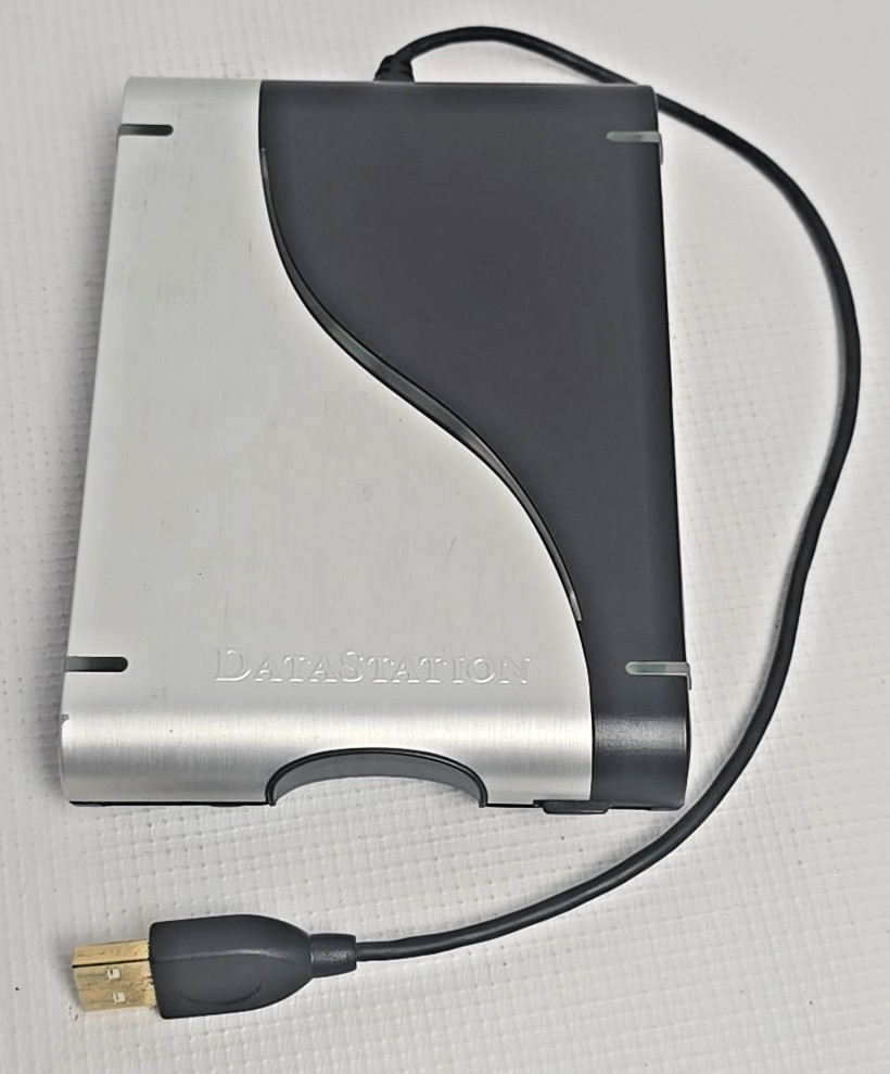 DataStation 7in1 USB 2.0Floppy Disc CF,MMC,SD,MS,Pro Reader I/O Magic PC Device