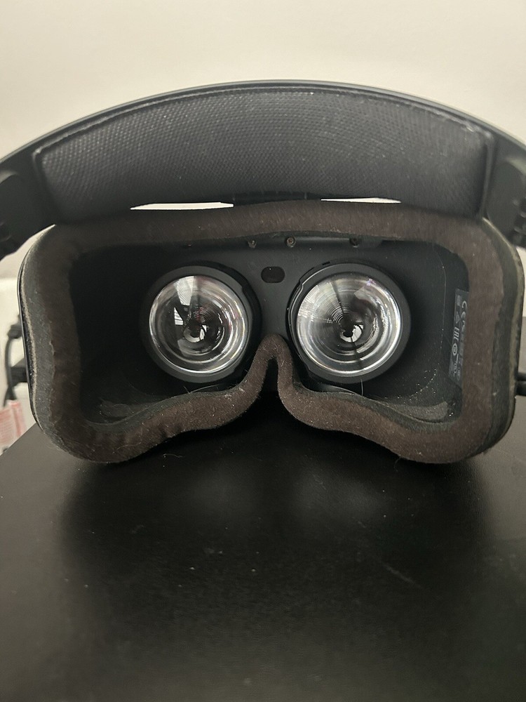 HP Windows Mixed Reality Headset With Controllers