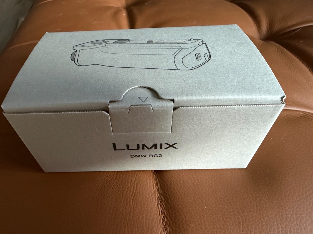 Lumix dmw-bg2 battery grip