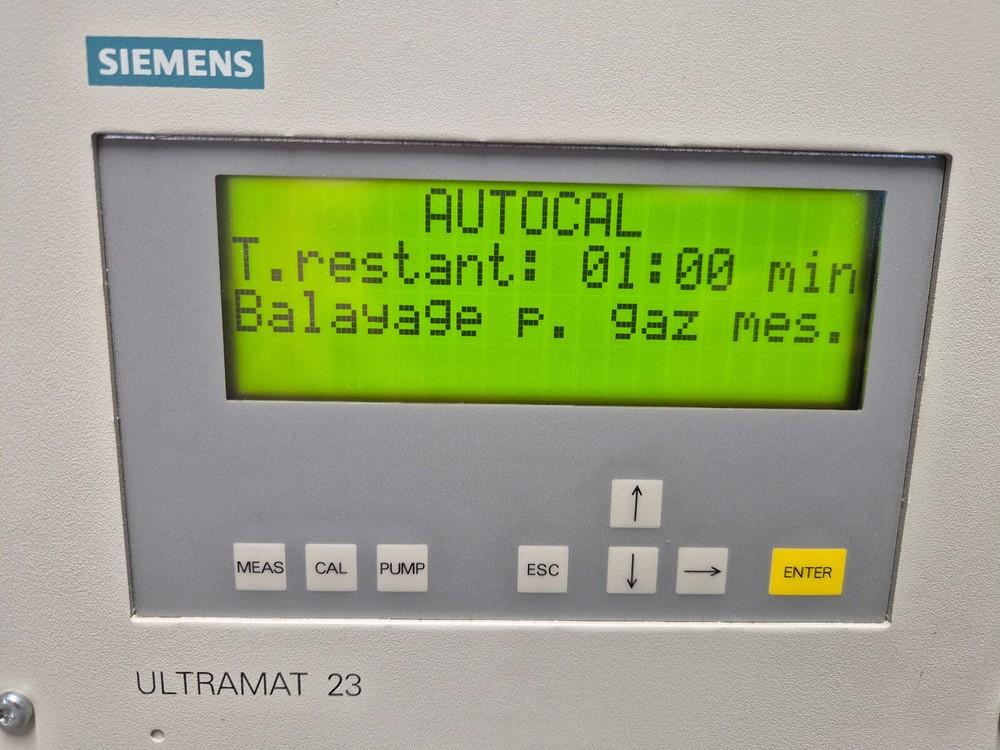 SIEMENS ULTRAMAT 23 Gas Analyzer