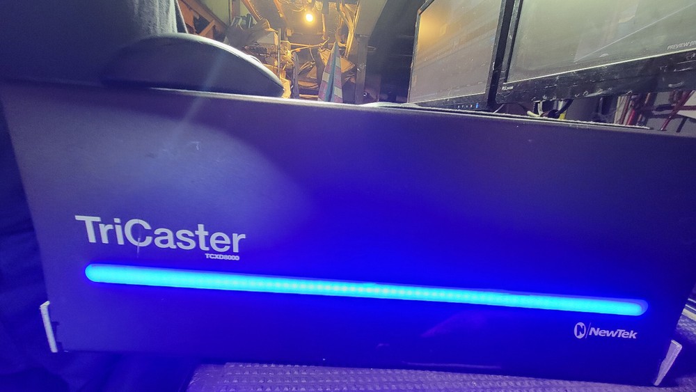 NewTek TriCaster 8000 Enhanced with Windows 11 Live Panel  Virtual set editor