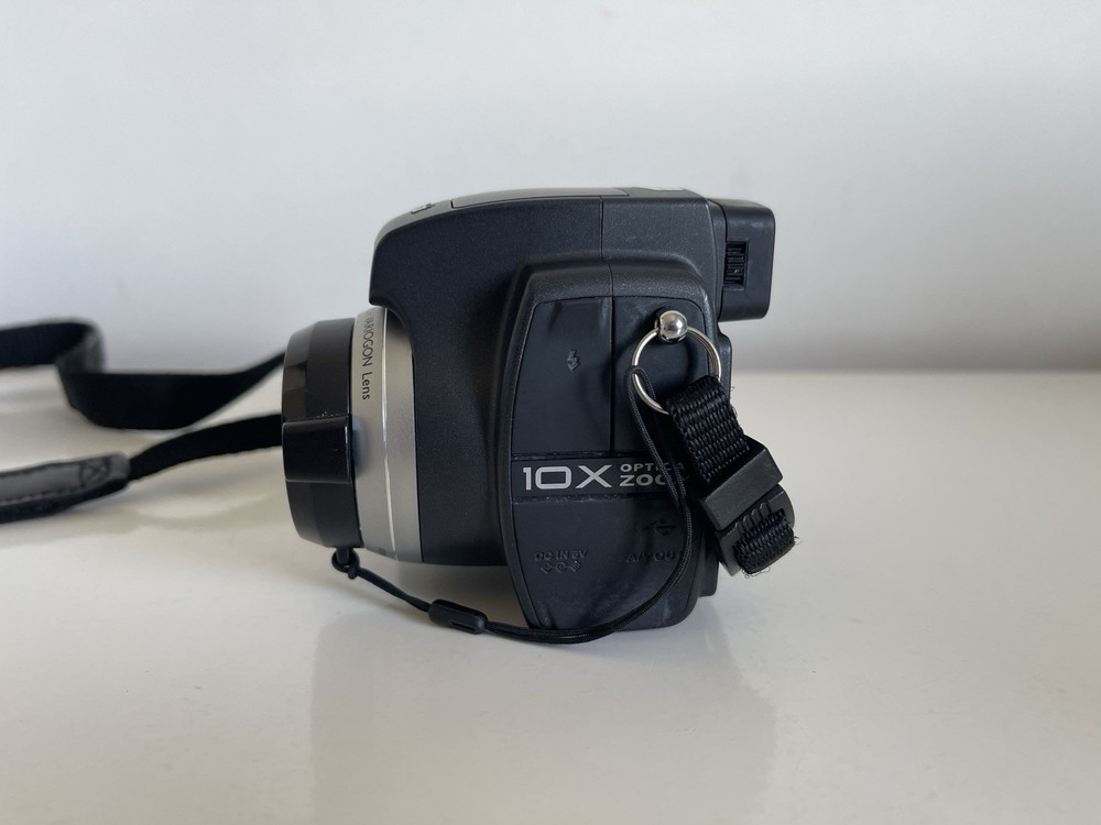 Kodak EasyShare DX6490 4MP Digital Camera