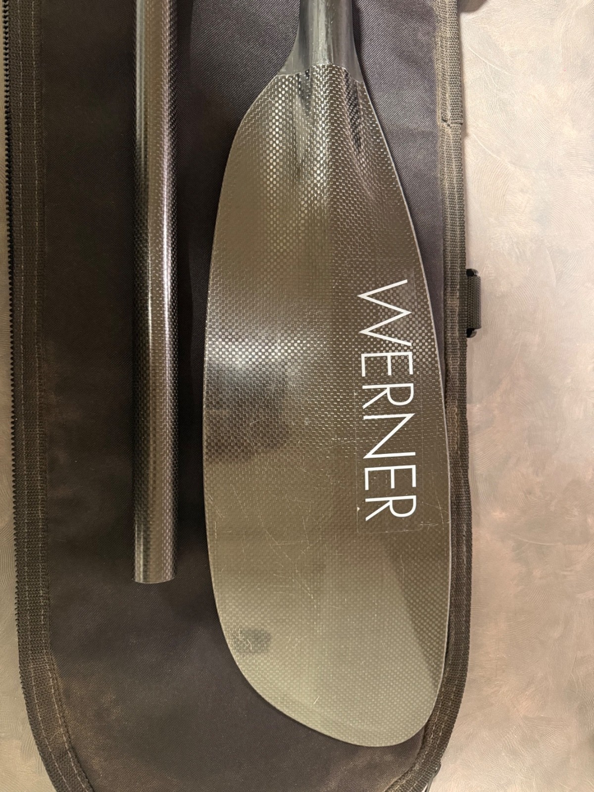 Werner Kalliste 2 Piece Straight Shaft Kayak Paddle - Carbon - Includes Case