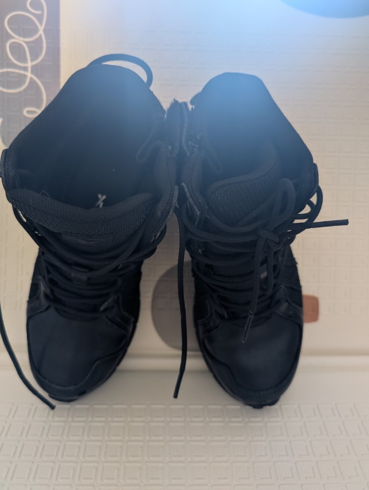 Reebok Astroride Work Black 6.5 Unisex