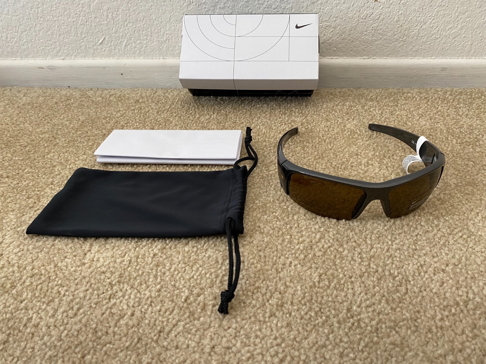 Nike Black Diverge Sunglasses Sport EV0327 Polarized Brown Lens New w/Tags Box