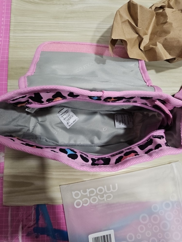 Choco Mocha Kids Pink Leopard Flat Purse With Removeable Strap Zip Closure