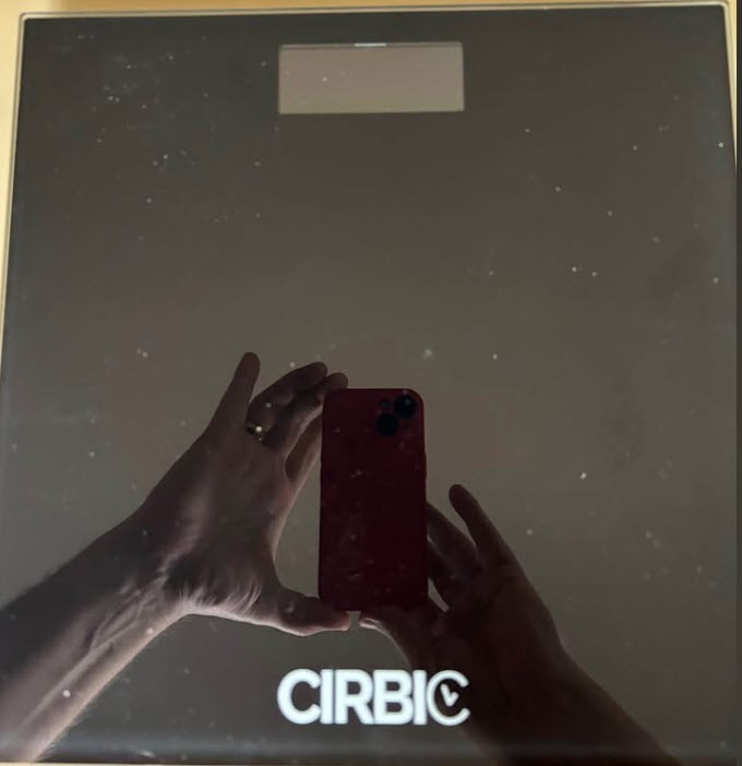 Bathroom scale with voice announce