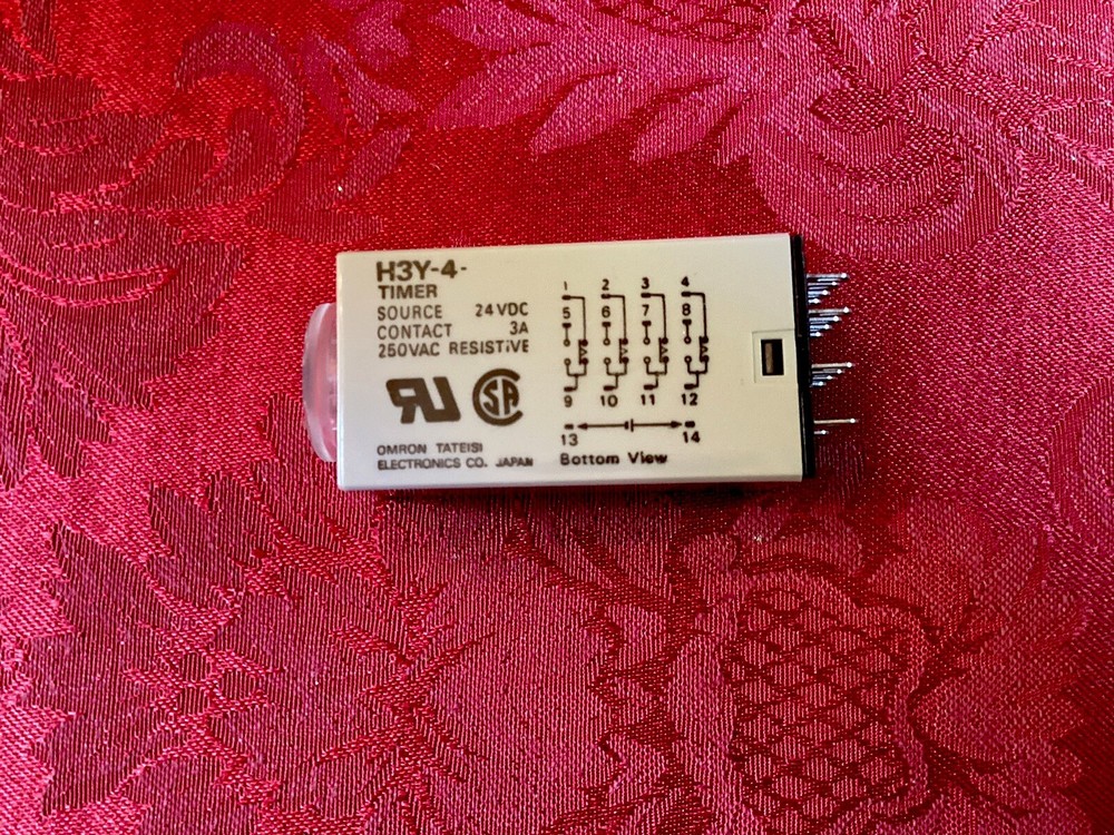 Omron H3Y-4 10 Second Timer 24 VDC “New”!