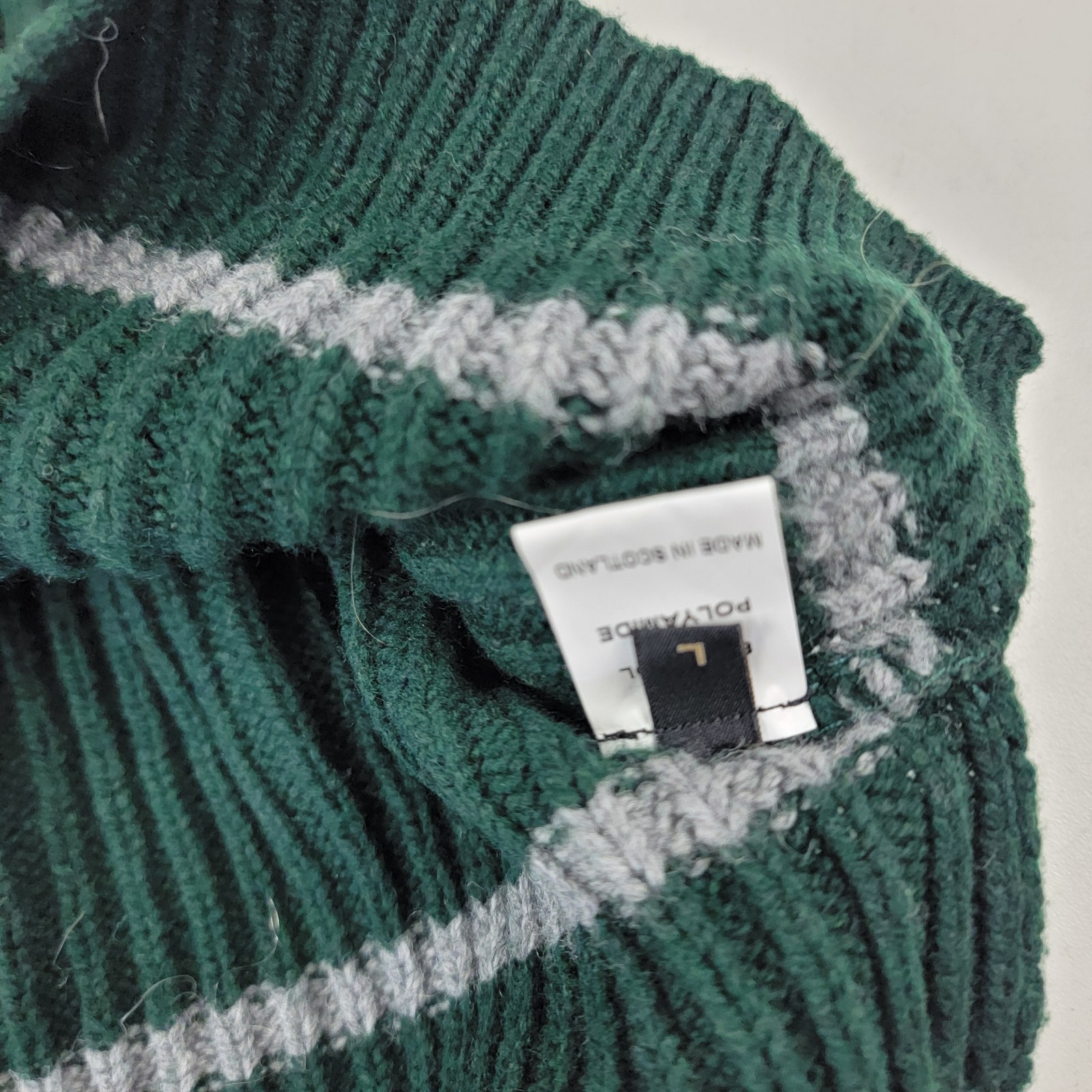 Wizarding World Harry Potter Slytherin Sweater Scotland Large Universal Studios