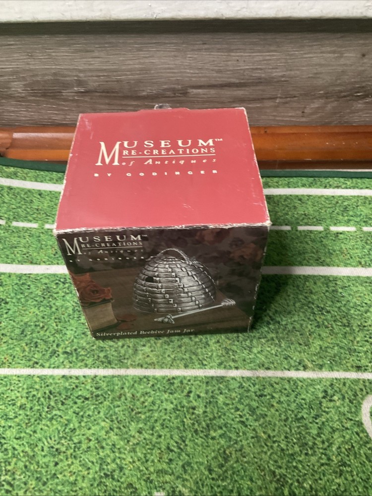 Godinger Sliver Plated Beehive Honey Pot & Bee Dipper Serving Jar Covered Dish