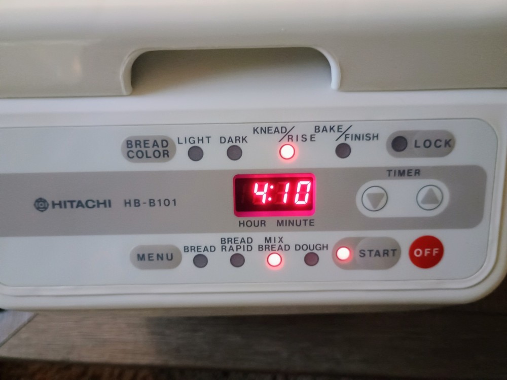 Hitachi HB-B101 Bread Maker Machine Home Bakery