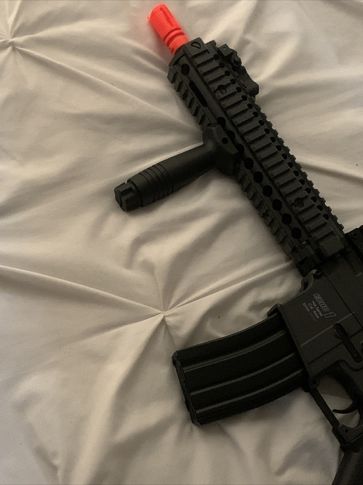 Echo 1 Airsoft Rifle