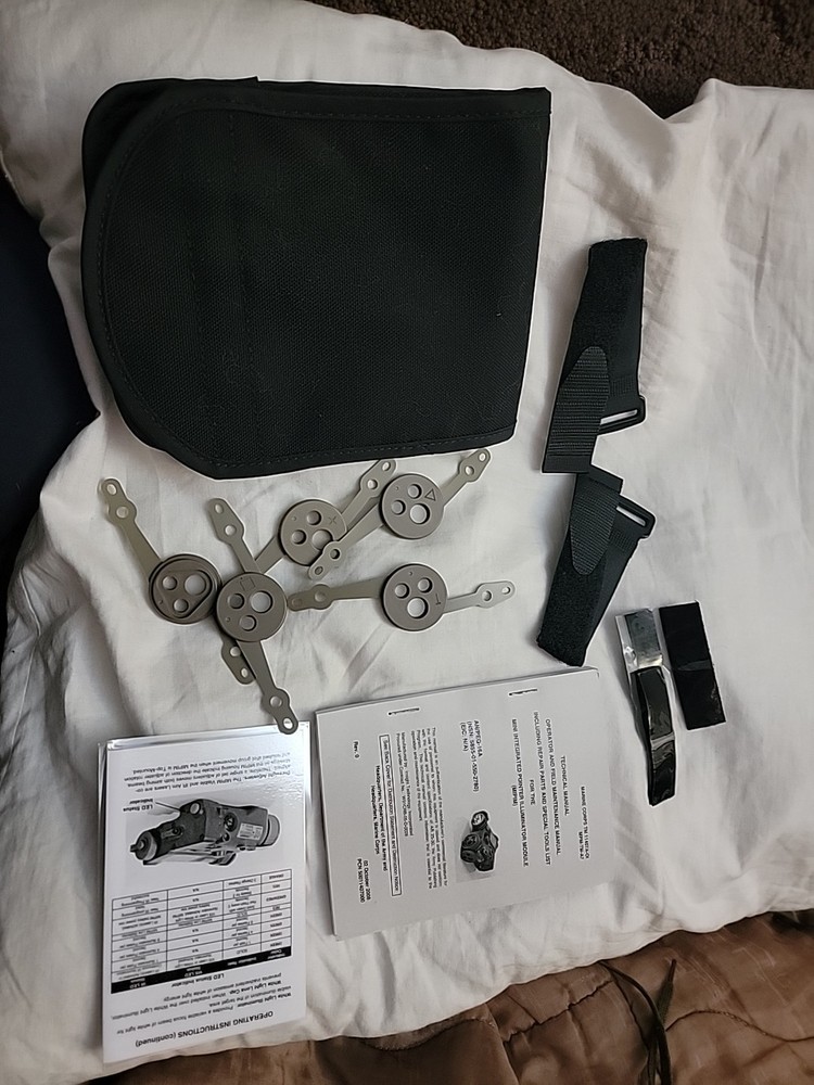 AN/PEQ-16A Pouch, Technical Manual, Laminated Card+Pattern diffusers+straps NEW