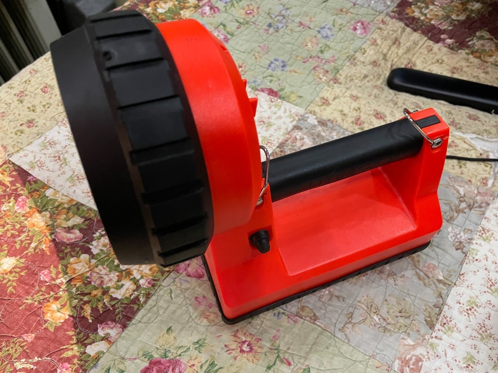 Streamlight Litebox Flashlight With Docking Station, Wall Plug Cable & Car Cable