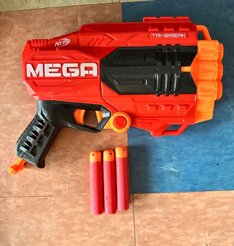 Nerf Mega Tri-Break Break Open Blaster With 3 Mega Darts