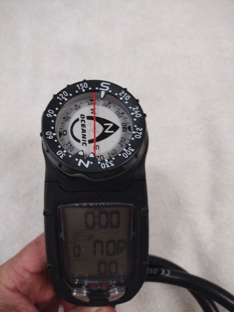 Oceanic Pro Plus 4.0 Dive Computer Console for Scuba Diving