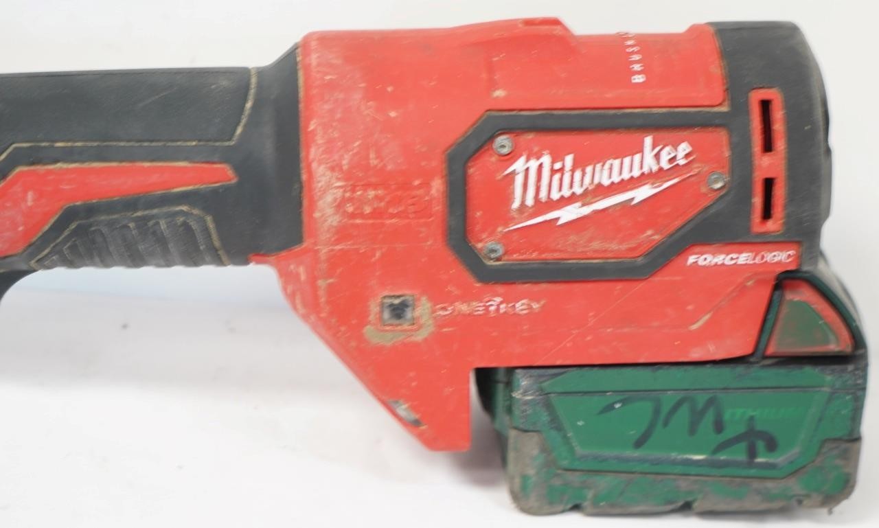 Milwaukee 2672-20 M18 Force Logic Cable Cutter w/Battery