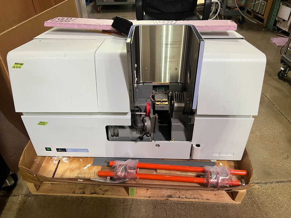 Perkin Elmer AAnalyst 800 High Performance Atomic Absorption Spectrometer