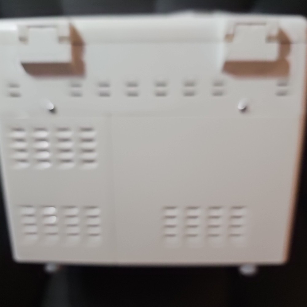 Panasonic SD-BT2P White Bread Bakery Automatic 1lb Bread Maker Machine