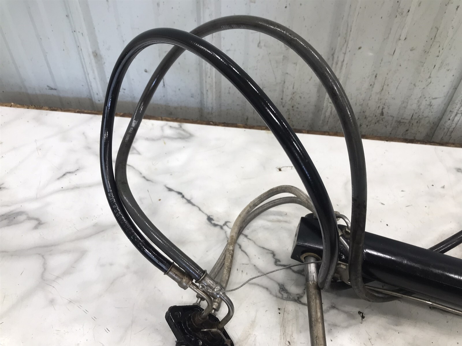 Mercury marine MerCruiser Alpha Bravo trim tilt lift hydraulic cylinders NO SALT