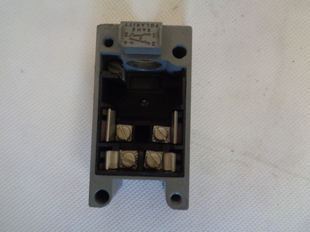 NEW SQUARE D 9007-CT54 LIMIT SWITCH RECEPTACLE