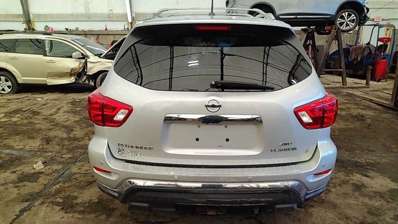 (LOCAL PICKUP ONLY) Roof Glass Front Moveable Fits 13-20 PATHFINDER 7022791