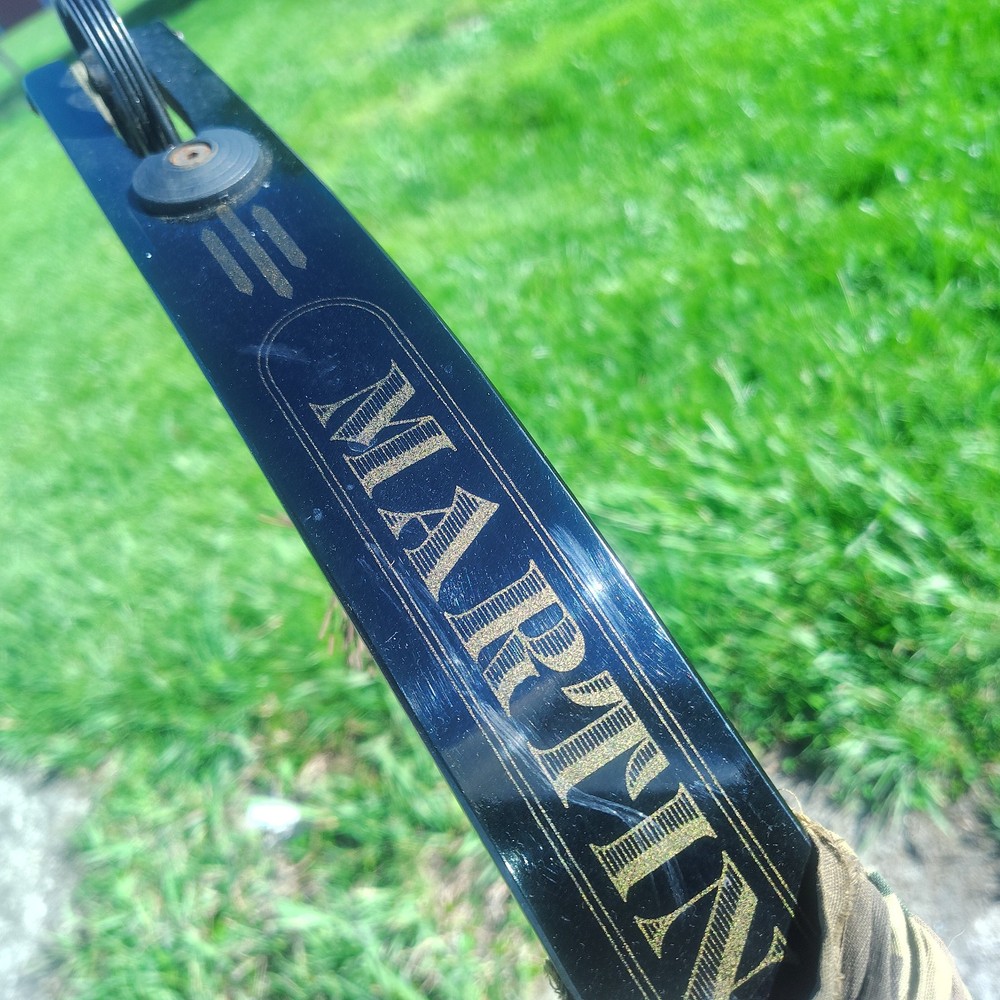 Martin Archery Compound Bow with 4 aiming posts, Saunders damper & arrow guide