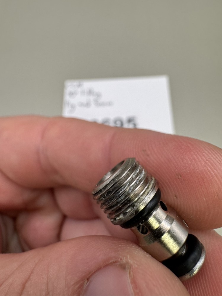 CCM 90 Degree Fitting Plug and Screw
