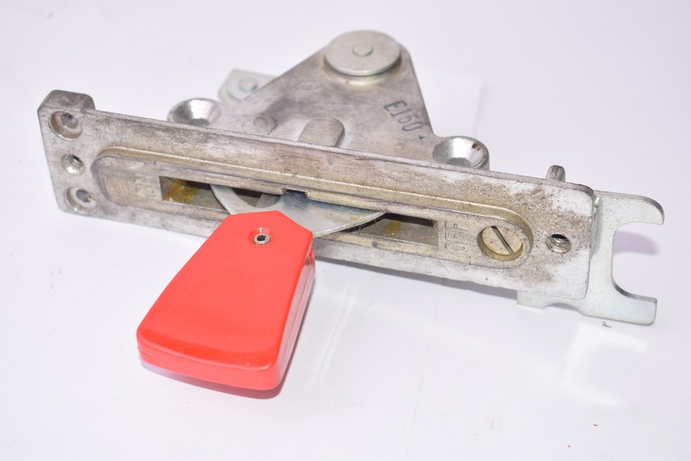 General Electric E150 Circuit Breaker On/Off Switch