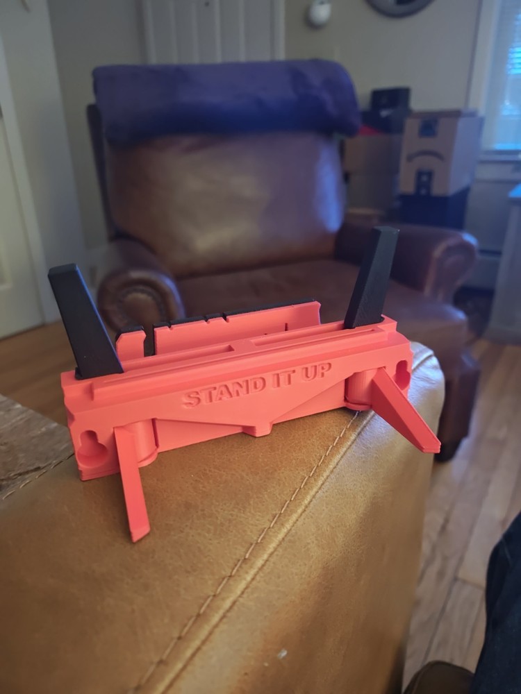 Blood-splattered Invincible 3D Printer Comic Book Stand