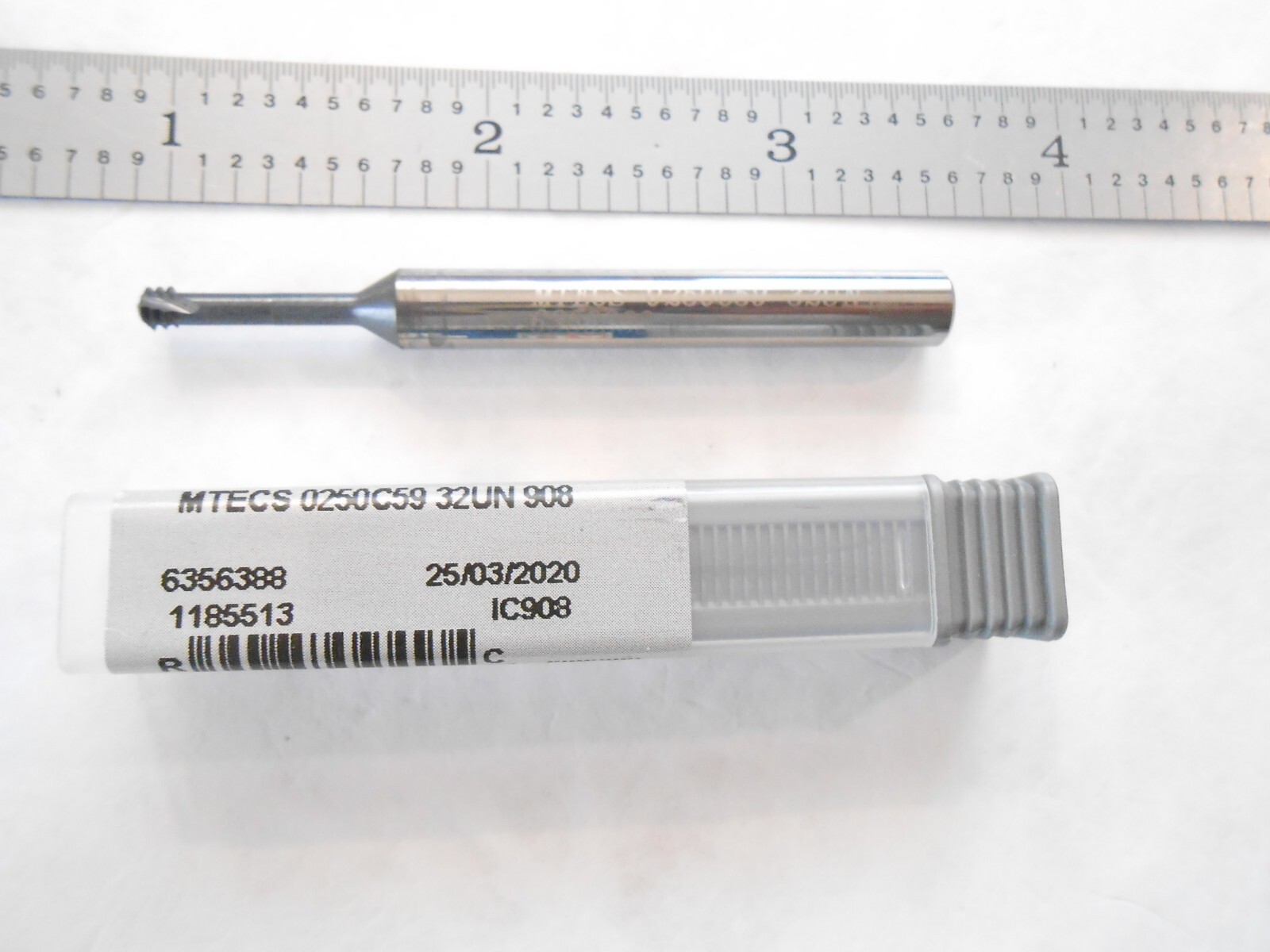 NEW ISCAR MTECS 0250C59 32UN IC908 SOLID CARBIDE #10-32 3FL. HELICAL THREAD MILL