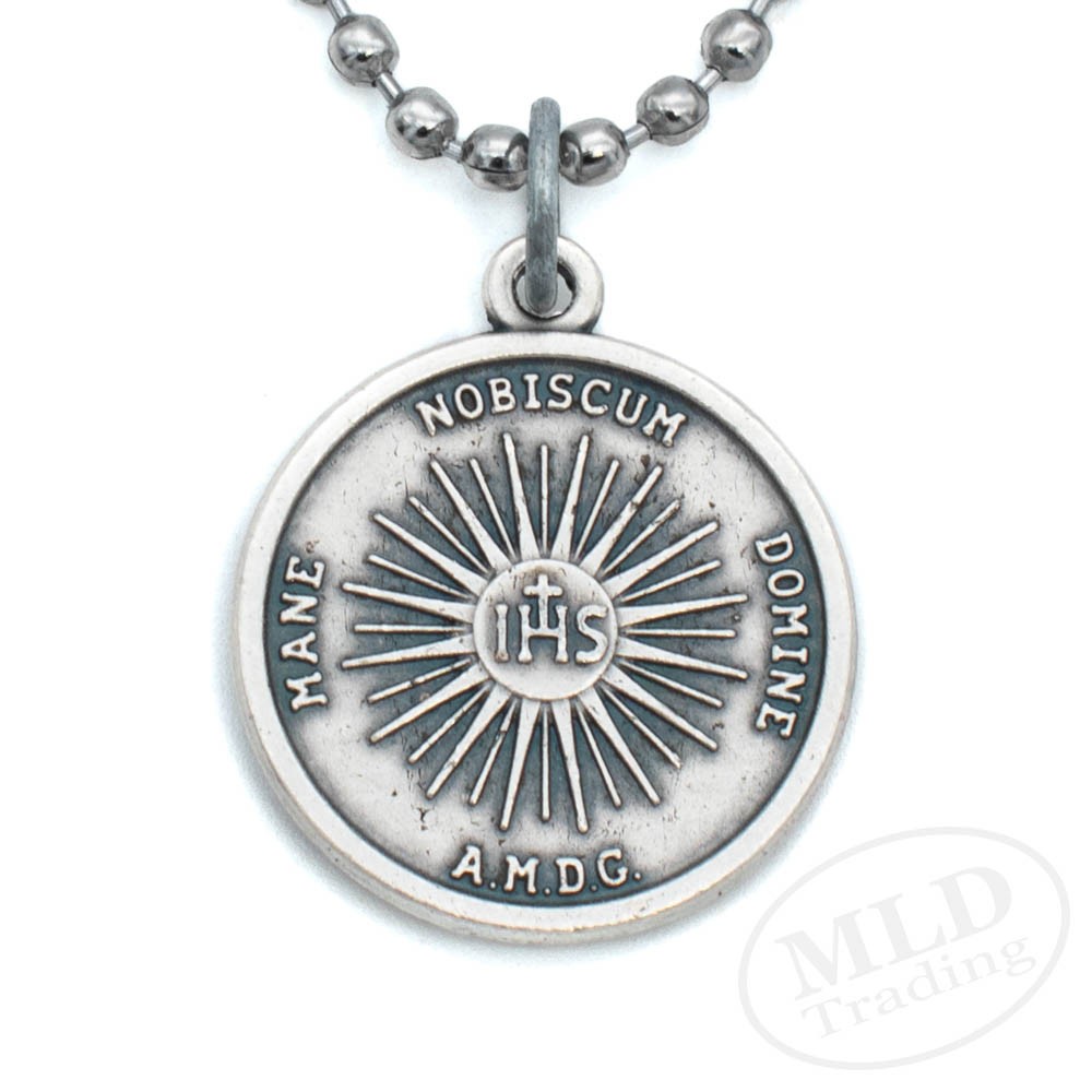 Holy Face of Jesus Medal Necklace – Italian Silver-Plated Catholic Pendant