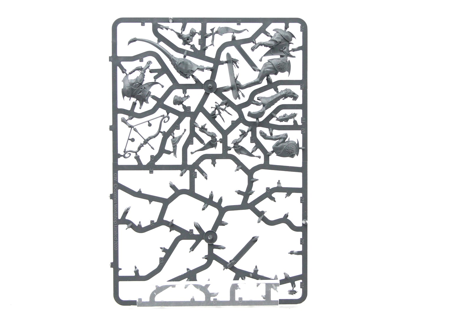 Used Warhammer AoS Lumineth Realm-Lords: Hurakan Windcharger (5, Partial Built)